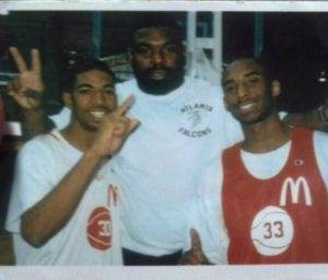 From left to right: Richard Hamilton, Craig Heyward, and Kobe Bryant posing at the McDonald's All-American game in 1996. --via thebiglead.com