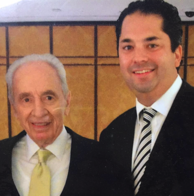 Kimmel with Shimon Peres, one of his hero.