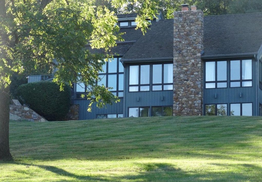 DNB First House of the Week: Aspen-Inspired Luxury Set on 11-Acre Hilltop in Berwyn