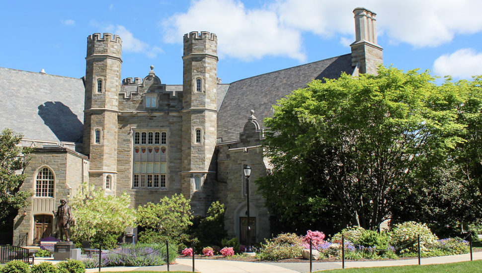 Chronicle of Higher Education Names WCU a ‘Great College to Work For’