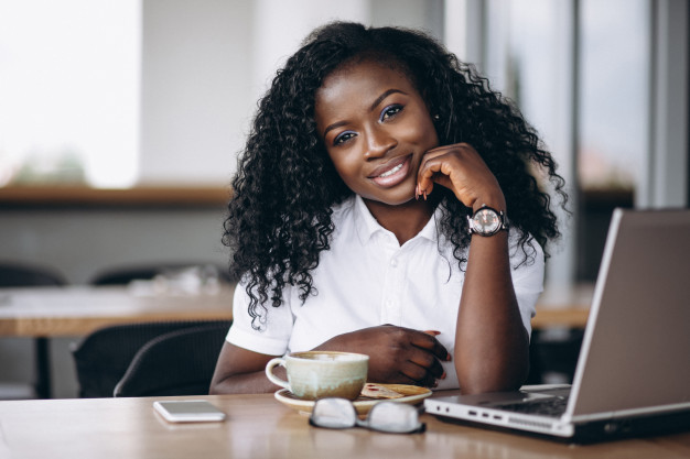 PREF african-american-business-woman-with-computer-coffee_1303-9870 -  VISTA.Today