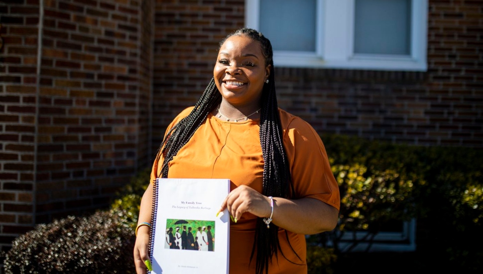A Dream Led This Woman to Her Grandfather’s Negro League Baseball Career