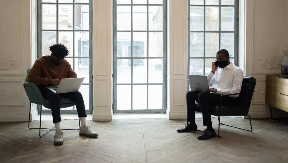 Social Distancing in the office - VISTA Today (1)