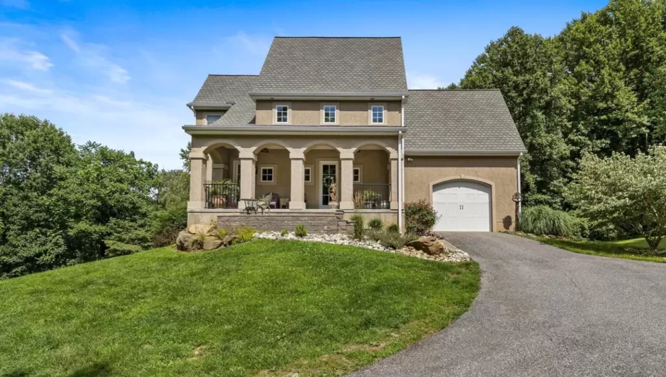 Malvern Bank House of the Week: Tranquil Country Estate in Landenberg