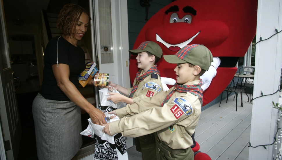 couts getting food donations