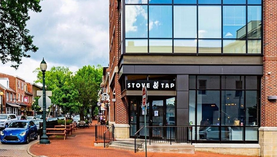 restaurant bar exterior
