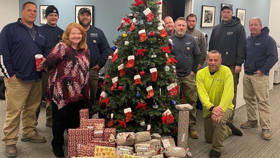 Aqua Pennsylvania’s Great Valley Maintenance & Construction Division Adopts a Family for the Holidays