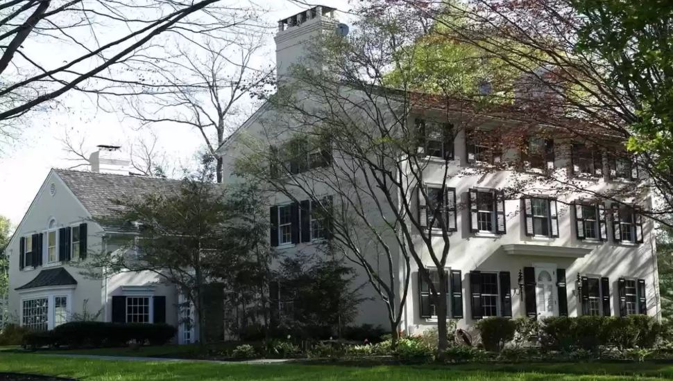 Malvern Bank House of the Week: Federal-Style Home in West Grove Boasts Country Casual, Sophisticated Elegance