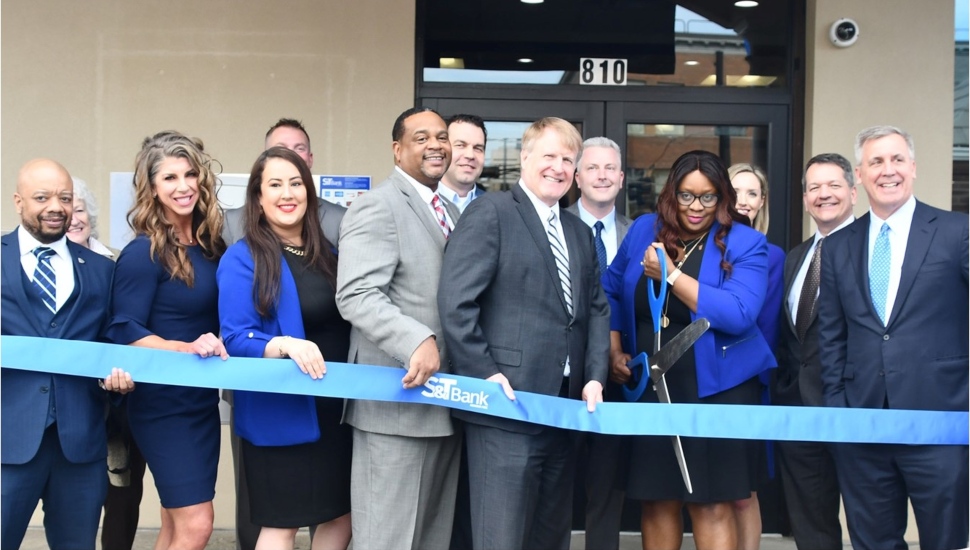bank branch opening