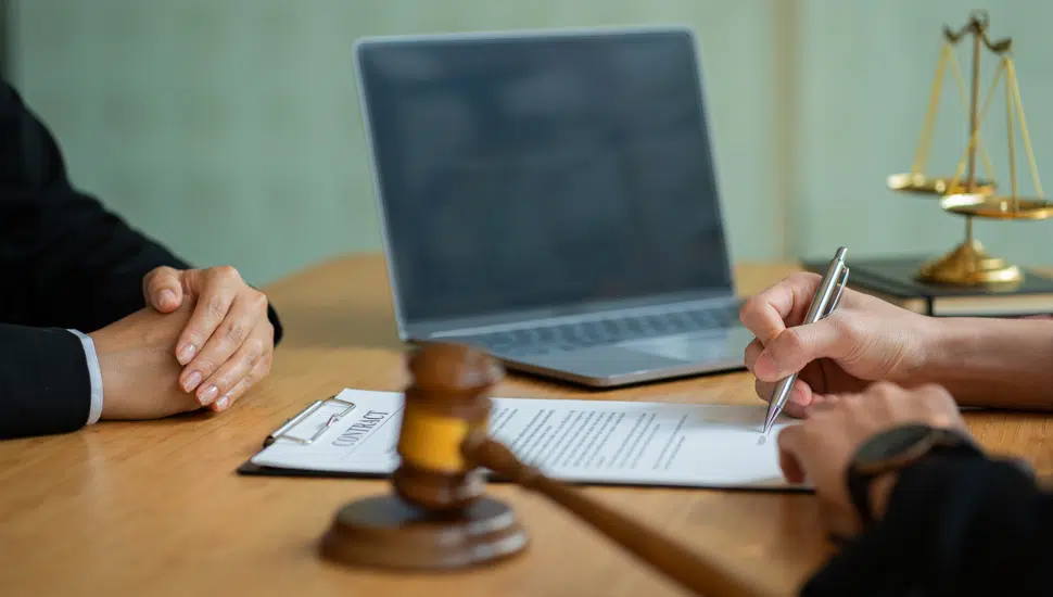 legal signing contract