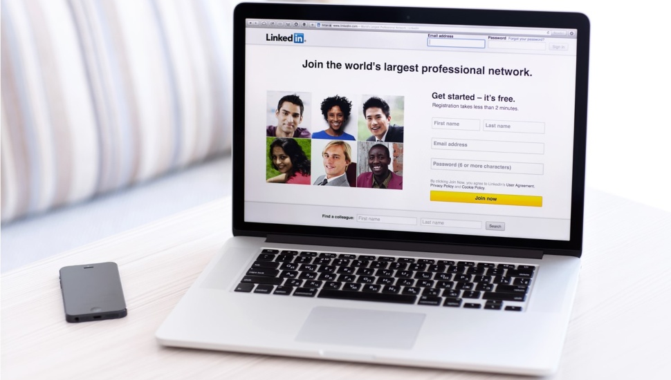 Hiring Chesco: Make the Best First Impression with Your LinkedIn Profile Picture