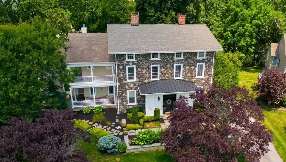 608 perry dr outside