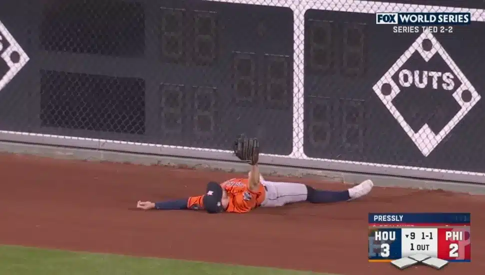 Chas McCormick catch