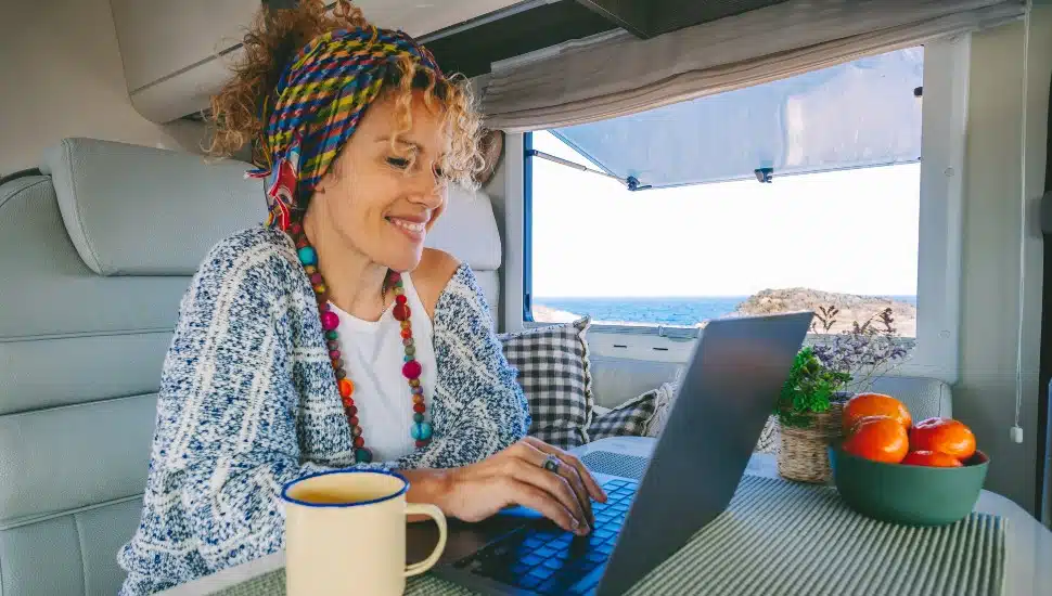 4 Flexible Jobs Where You Work Solo