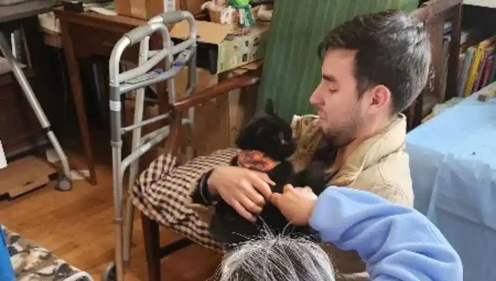 Leonel Salinas holding King.