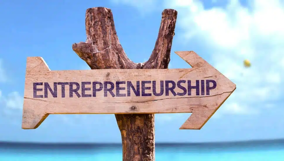 How Can LinkedIn Help if You Are Considering Entrepreneurship Full- or Part-time