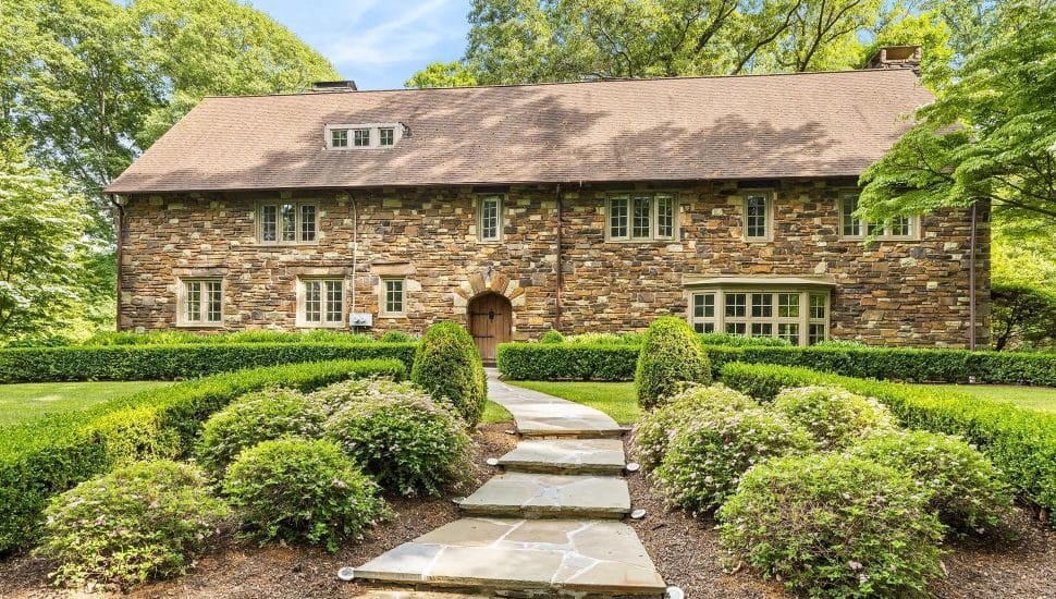 First Bank House of the Week: Stone English Cotswold Manor Full of ...