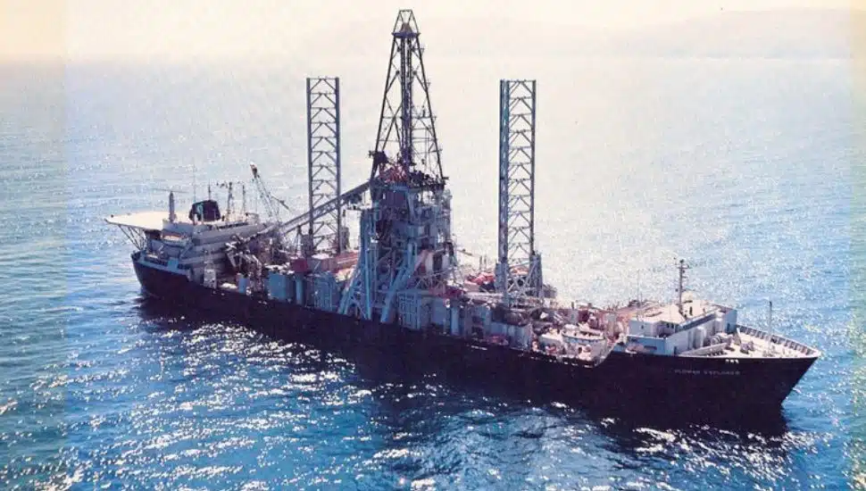hughes explorer on the sea