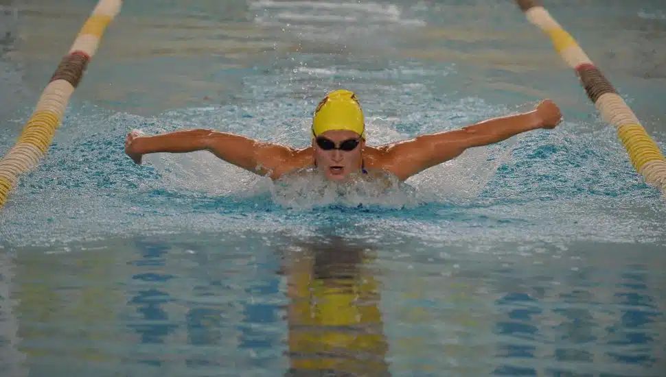 Ann Carozza swimming butterfly