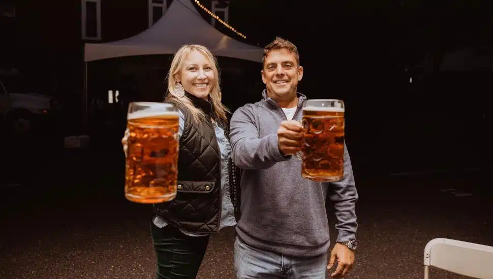 people drinking beer