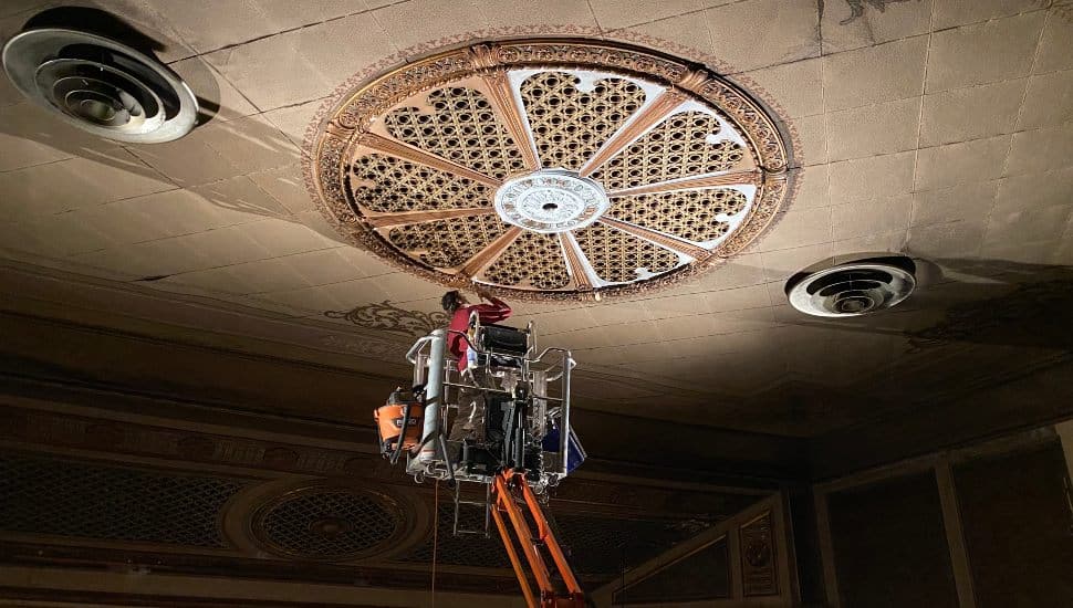 Colonial Theatre Medallion