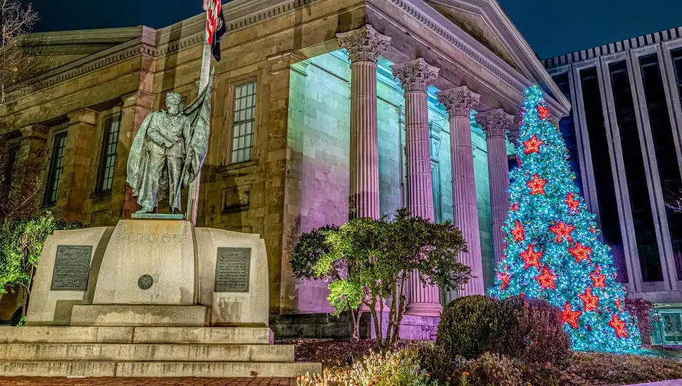 Lights Up Tree Lighting in West Chester