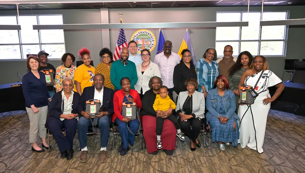 Minnie McNeil and church representatives