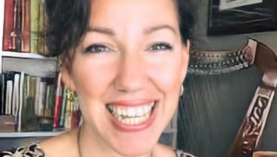 Here’s How Downingtown Financial Therapist Helps Her Clients Deal with Financial Stressors