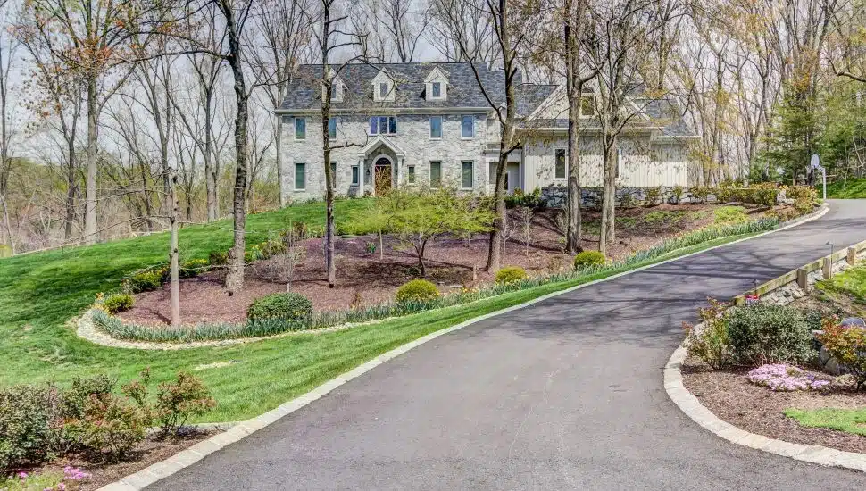 8 Cossart Manor Road