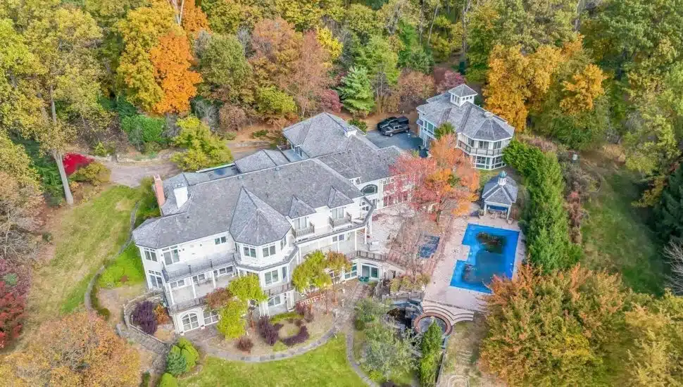 52 Mountain Laurel Lane