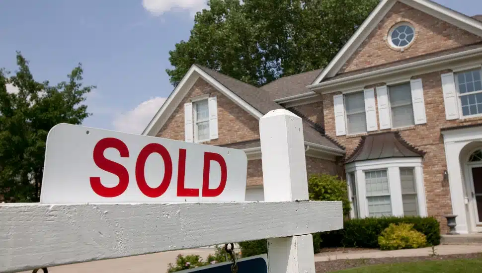 Sold house sign