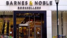 Barnes&Noble entrance