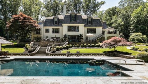 Mansion with pool.