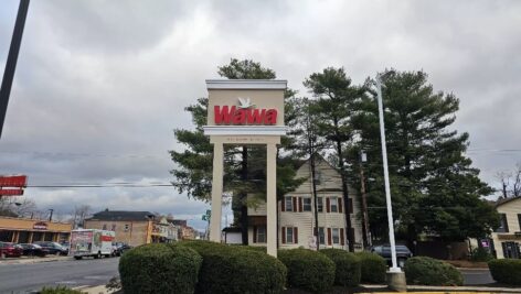 Hammonton Wawa sign with two cups in the "W."