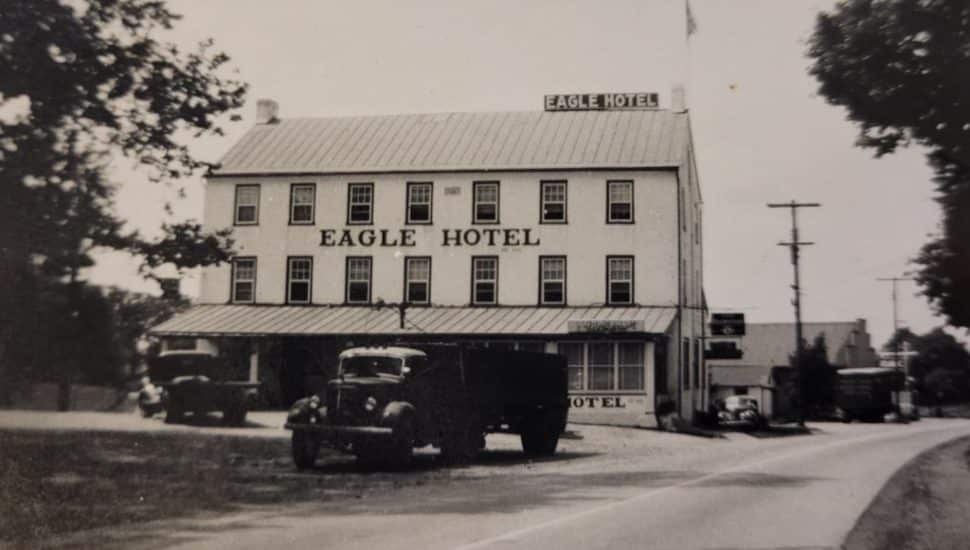 Black & white photo of Eagle Tavern.