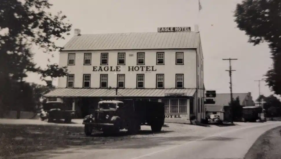 Black & white photo of Eagle Tavern.
