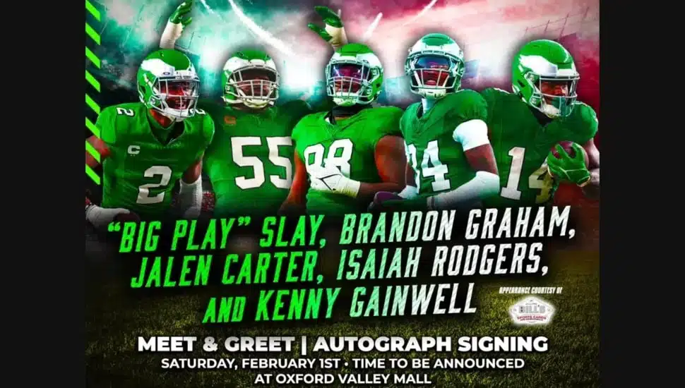 Eagles Signing Autographs Saturday!