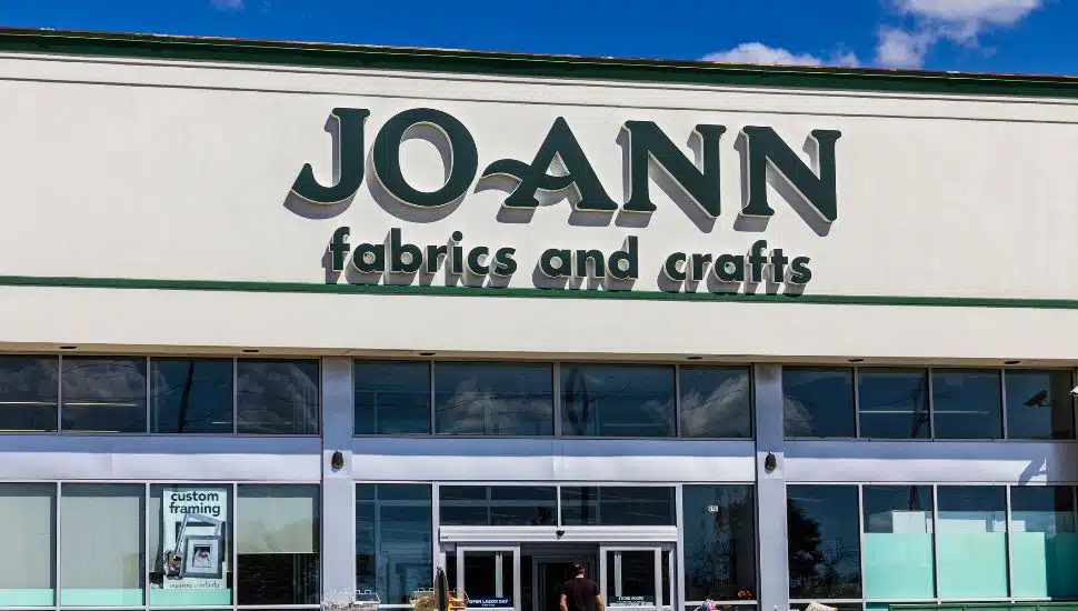 Joann Fabrics store front.