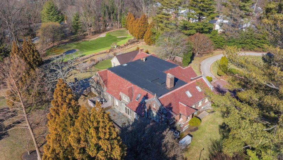 Aerial view of 298 Tower Lane house.