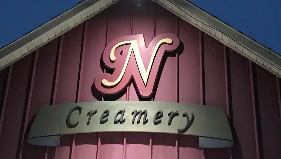 Nottingham Inn Kitchen & Creamery Serves Up Comfort Food & Old-Fashioned Ice Cream
