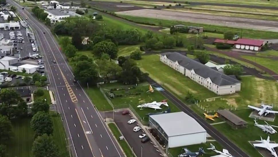 Horsham road with airplanes.