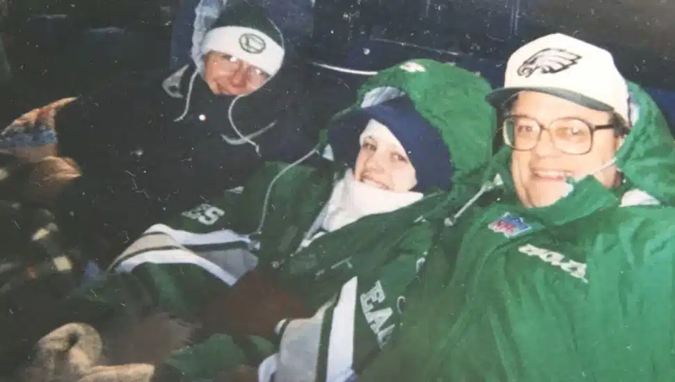 An old photo of Elizabeth and Rod Lukens at an Eagles game.