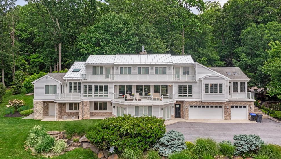 First Bank House of the Week: Stunning Contemporary in Malvern