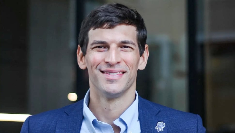 David Fajgenbaum headshot.