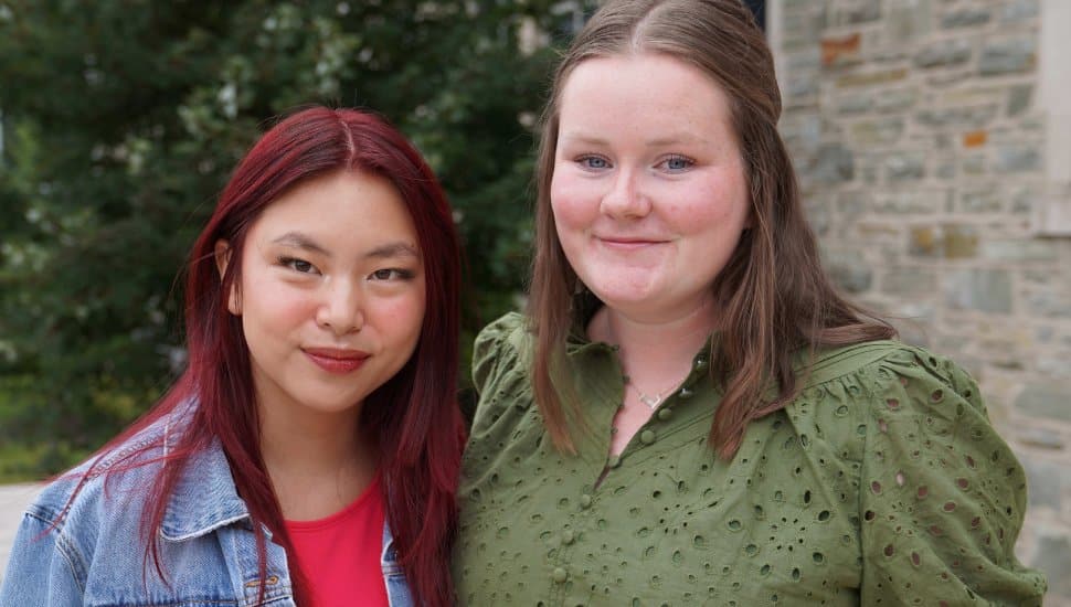 Left to right: Leah Cramer and Lauren Klunk.