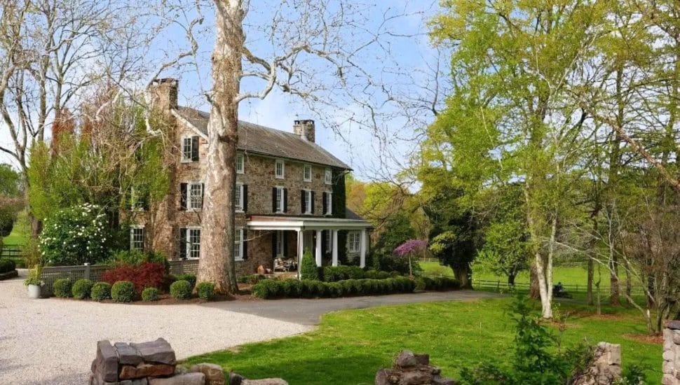 Yolanda Hadid's house.