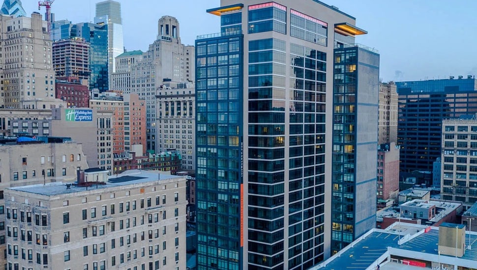 Philadelphia apartment skyline.