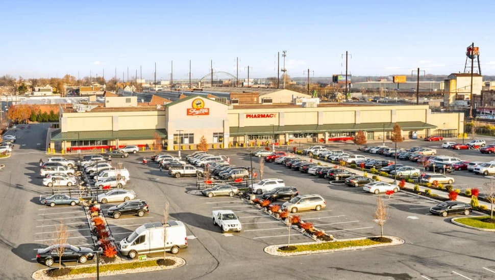 Shoppes at Wissinoming center.