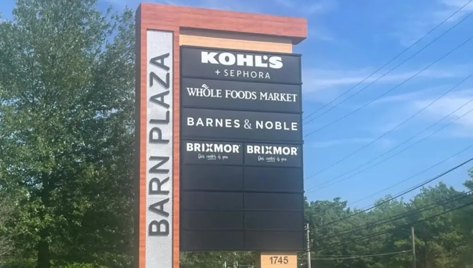 Barn Plaza signage.