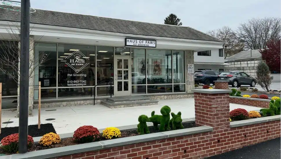 The exterior of Haus of Paws Pet Grooming in downtown Berwyn.